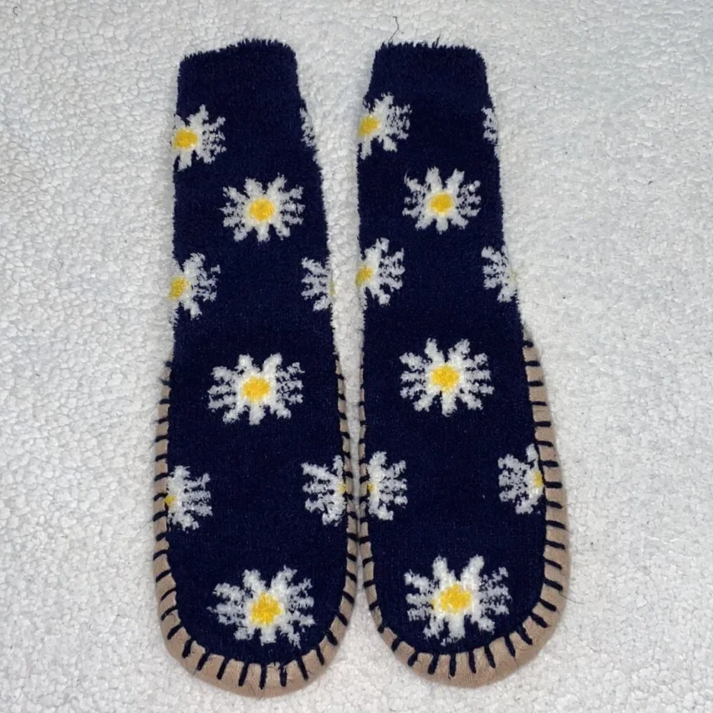 Old Navy Girls Printed Slippers Sock(Size Medium)